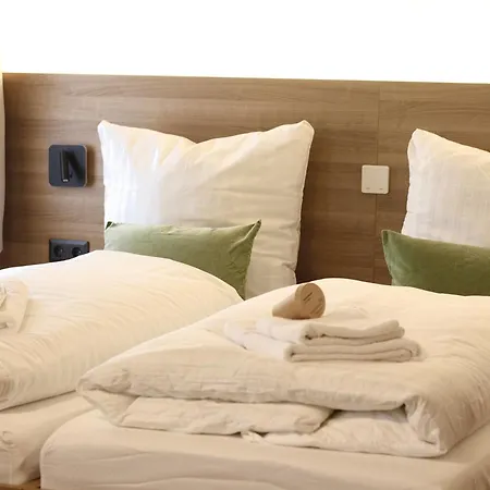 Hotel Harmony - Schlafen Im Stadtzentrum Meiningen